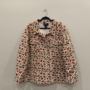 Vintage flower print jacket! 🌹